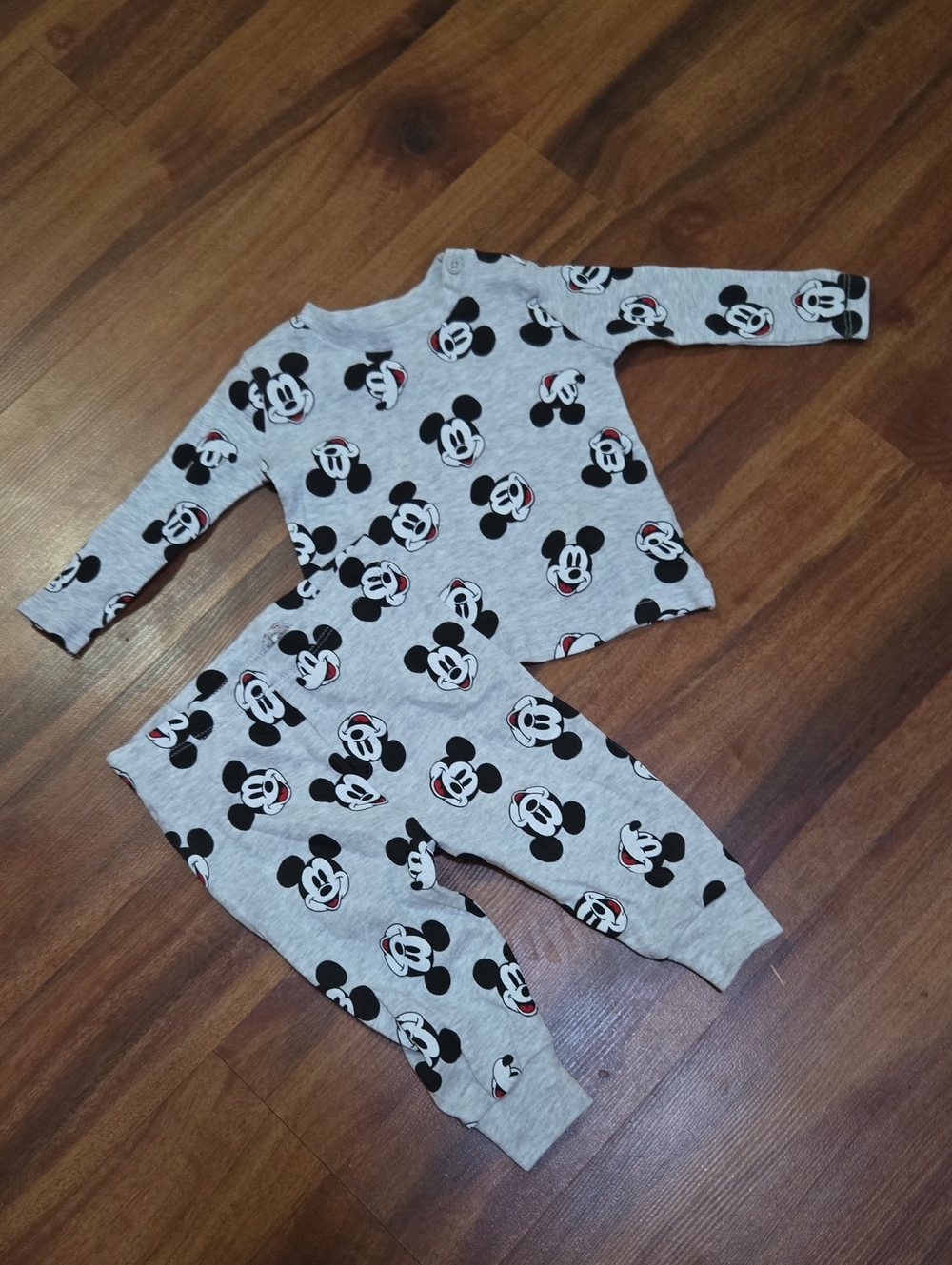Mickey Mouse Baby Boy O 3 Months Pajama 2-Piece Printed Sweatshirt Joggers